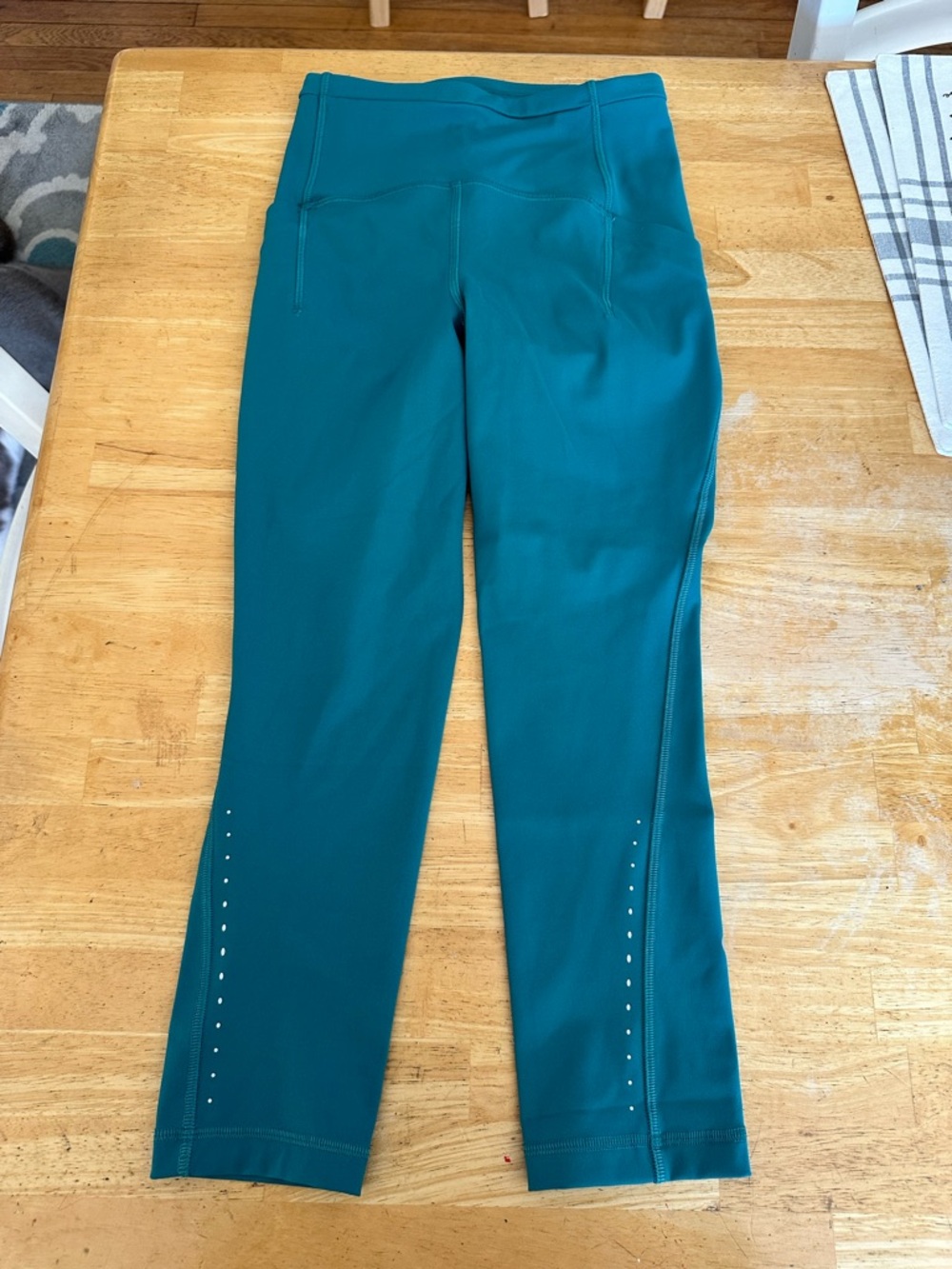 Lululemon swift speed HR crop leggings size 2